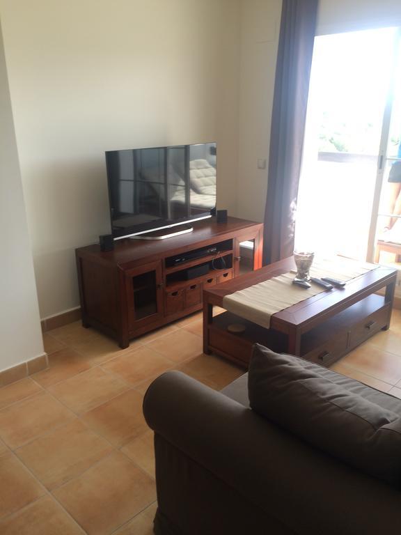 Appartement Las Terrazas De Alcaidesa Dış mekan fotoğraf